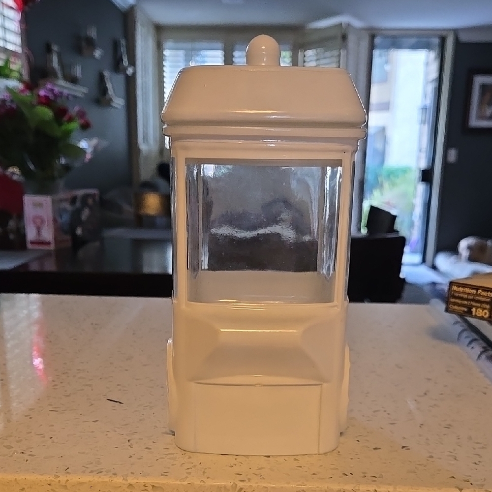 Chic White Ceramic Lantern